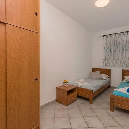 Luca Apartment *