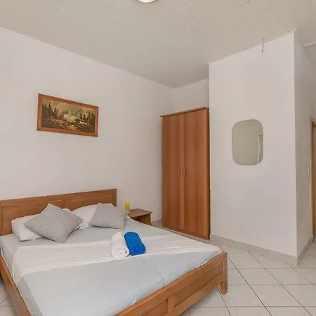 Luca Apartman Omis
