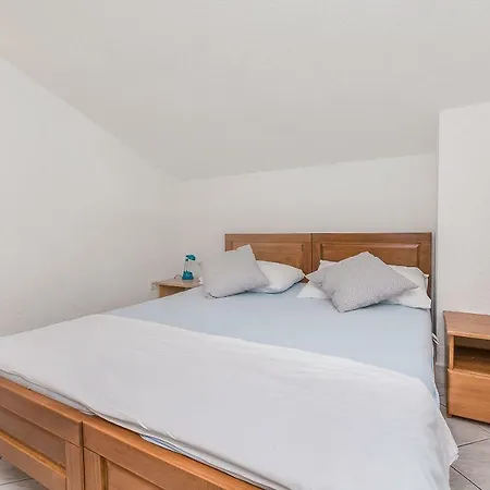 Apartman Luca *