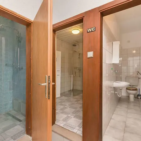 Apartman Luca *