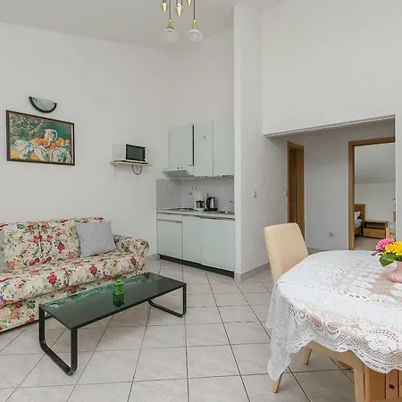 Apartman Luca *